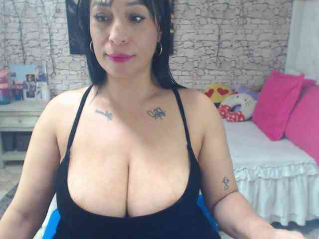 AlissonTyler webcam