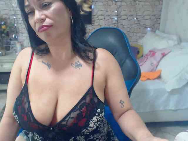AlissonTyler webcam