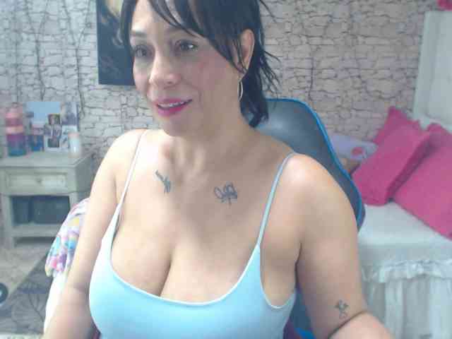AlissonTyler webcam