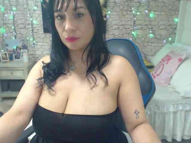 AlissonTyler webcam