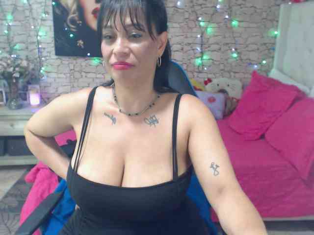 AlissonTyler webcam