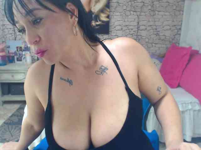 AlissonTyler webcam