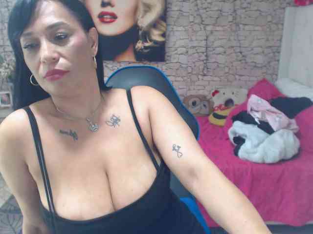 AlissonTyler webcam