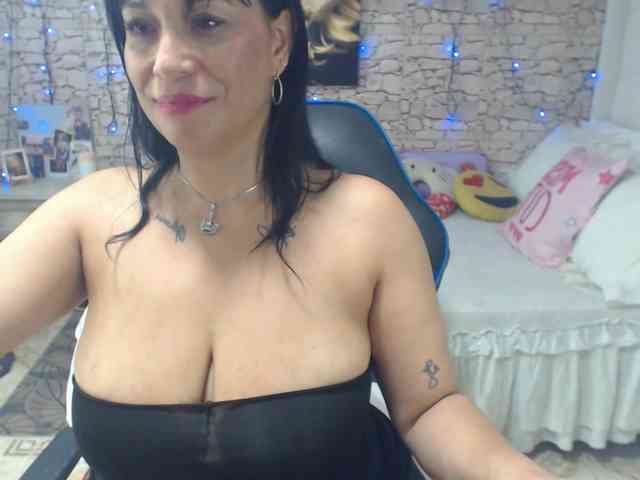 AlissonTyler webcam