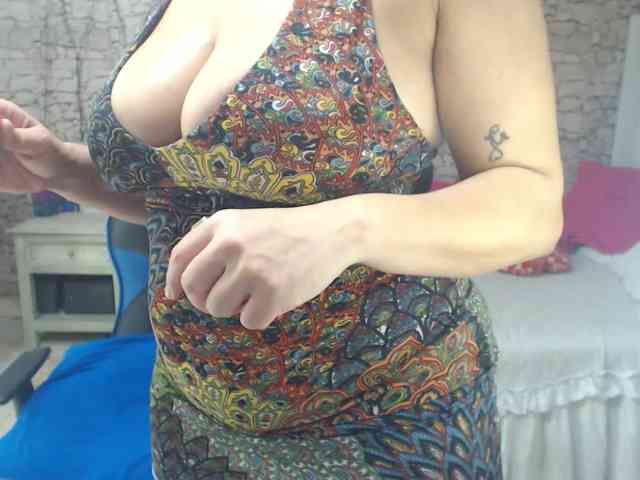 AlissonTyler webcam