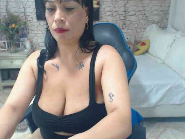 Modella: AlissonTyler