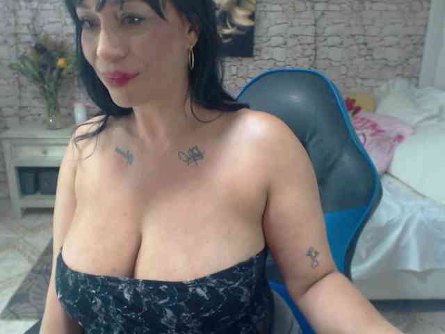 AlissonTyler webcam