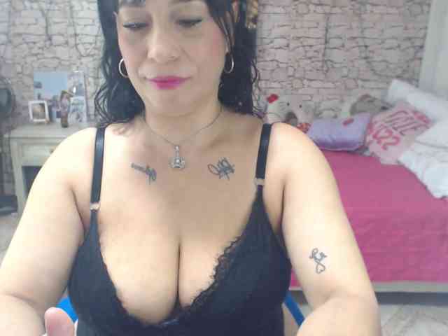 AlissonTyler webcam
