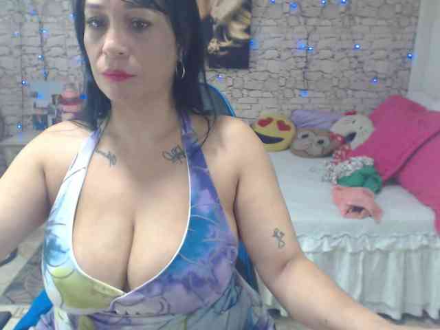 AlissonTyler webcam