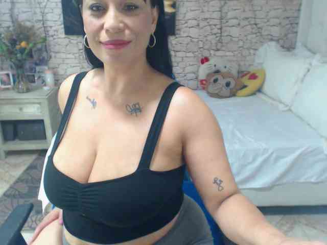 AlissonTyler webcam