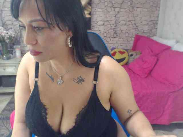 AlissonTyler webcam