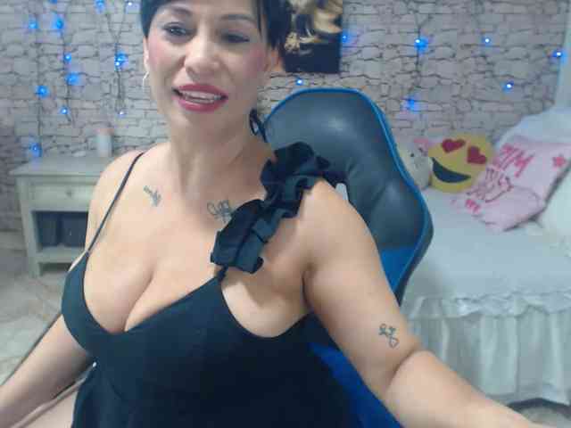 AlissonTyler webcam
