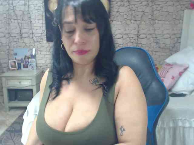 AlissonTyler webcam