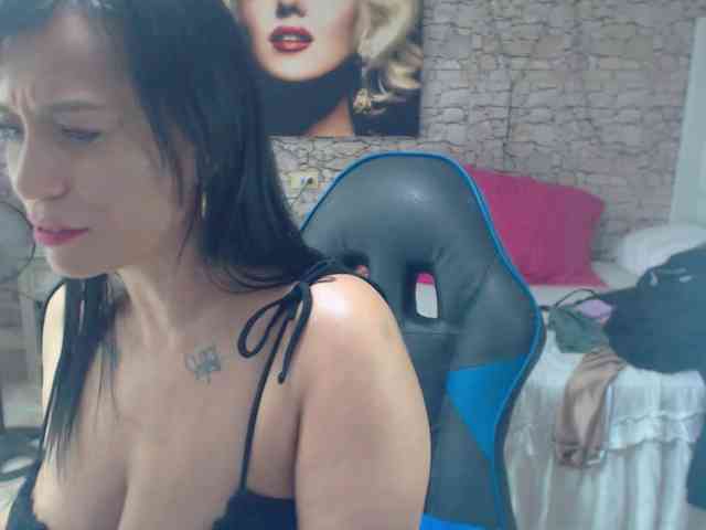 AlissonTyler webcam