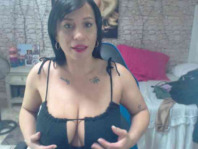 AlissonTyler webcam