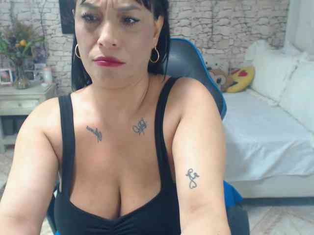 AlissonTyler webcam