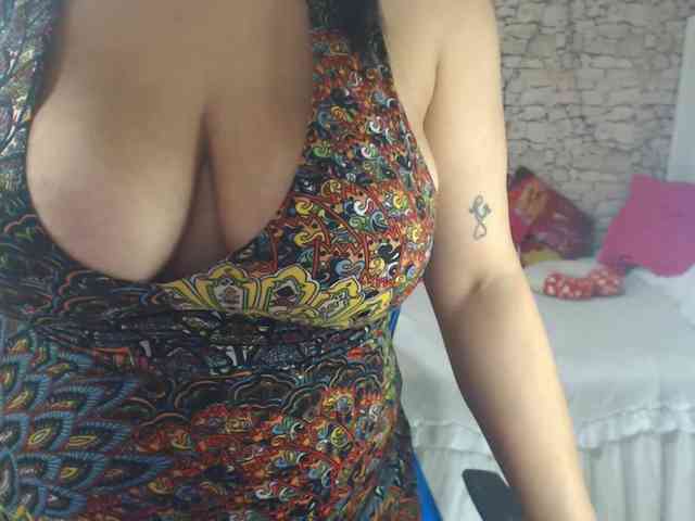 AlissonTyler webcam