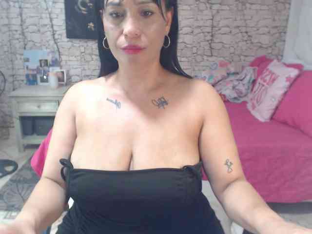 AlissonTyler webcam