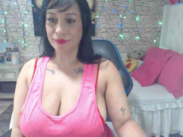 AlissonTyler webcam