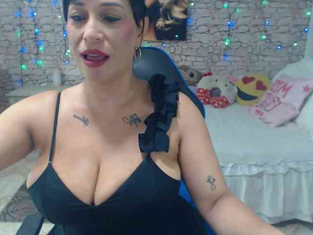 AlissonTyler webcam