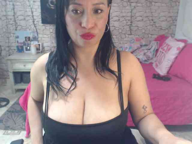 AlissonTyler webcam