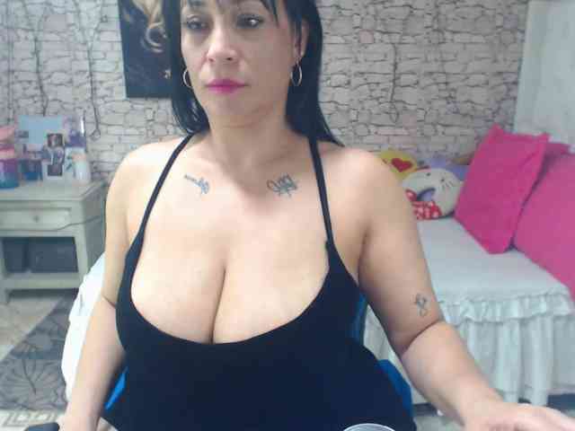 AlissonTyler webcam