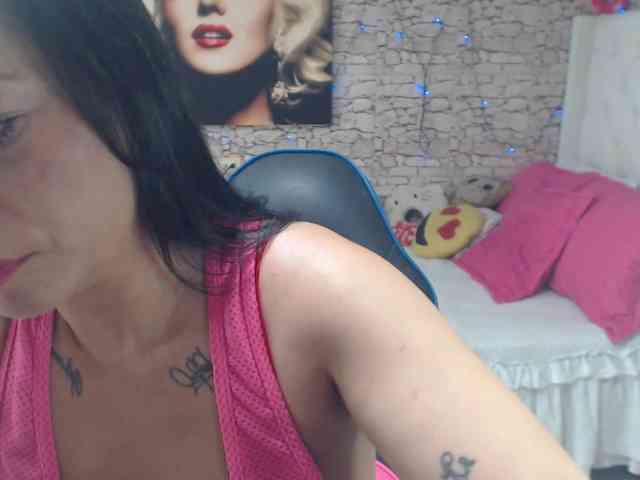AlissonTyler webcam
