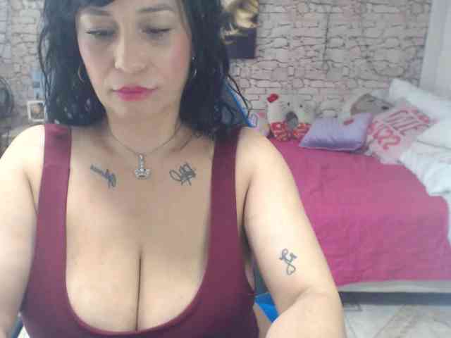 AlissonTyler webcam