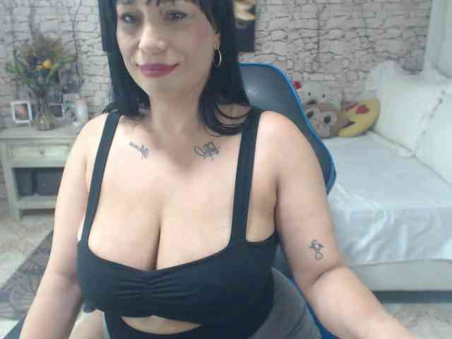 AlissonTyler webcam