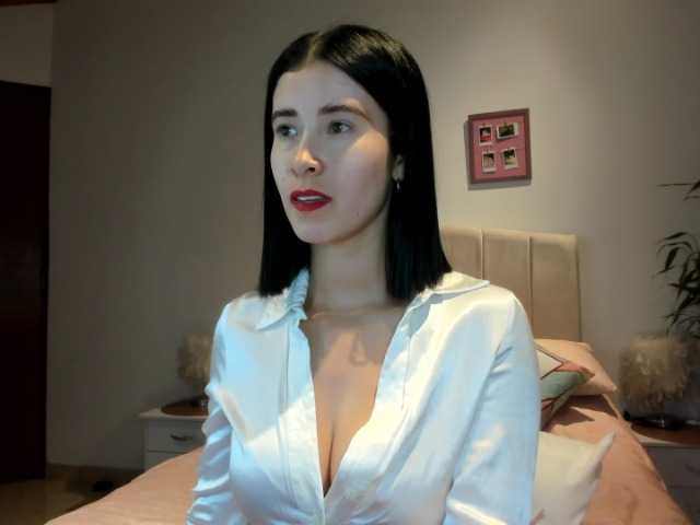 macarena-60 live cam on BongaCams
