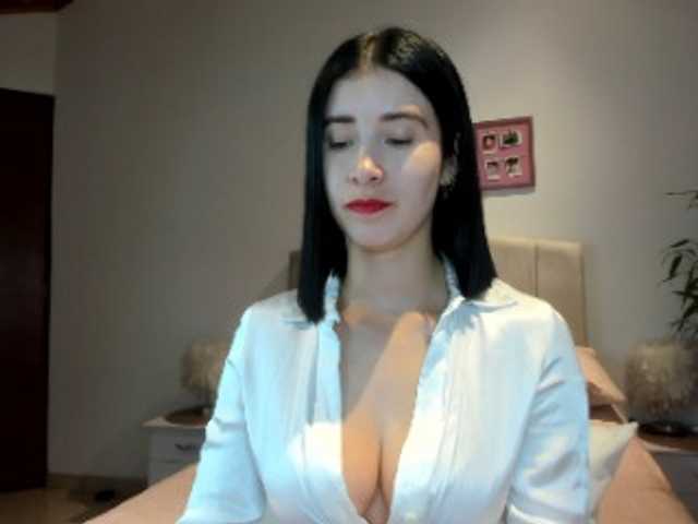 macarena-60 live cam on BongaCams