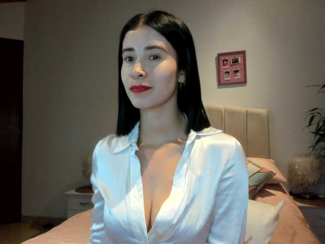 macarena-60 live cam on BongaCams