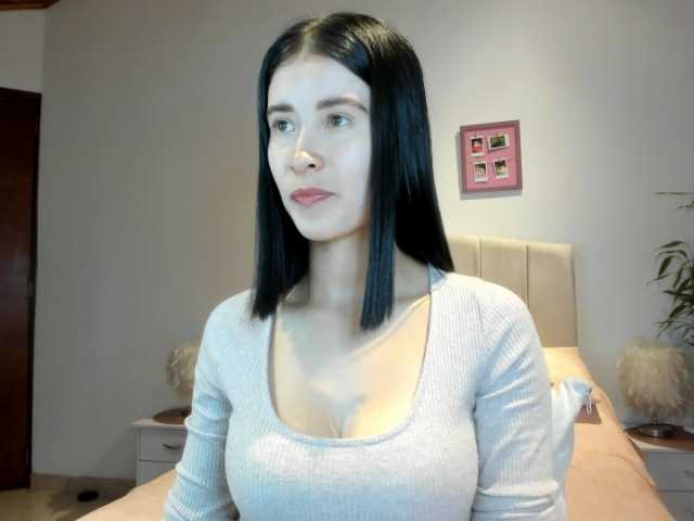 macarena-60 live cam on BongaCams