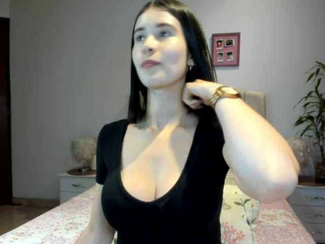 macarena-60's BongaCams show and profile