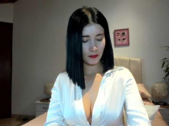 macarena-60 live cam on BongaCams