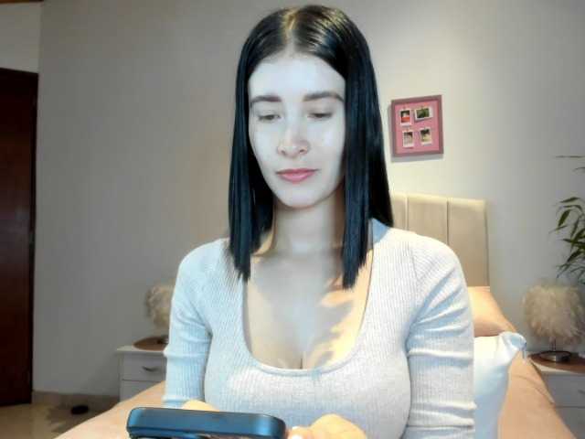 macarena-60 live cam on BongaCams