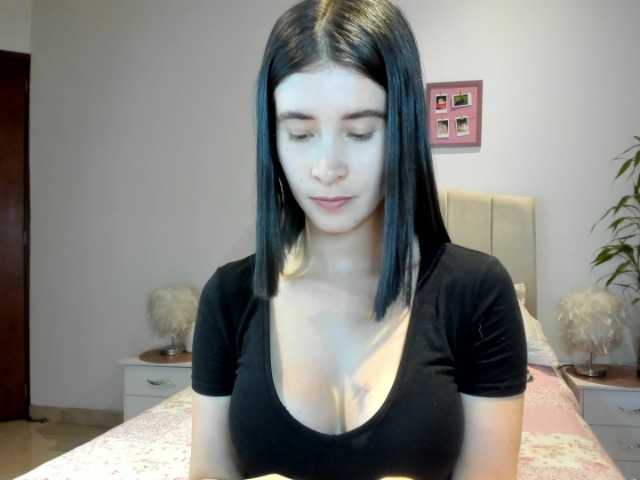 macarena-60's BongaCams show and profile