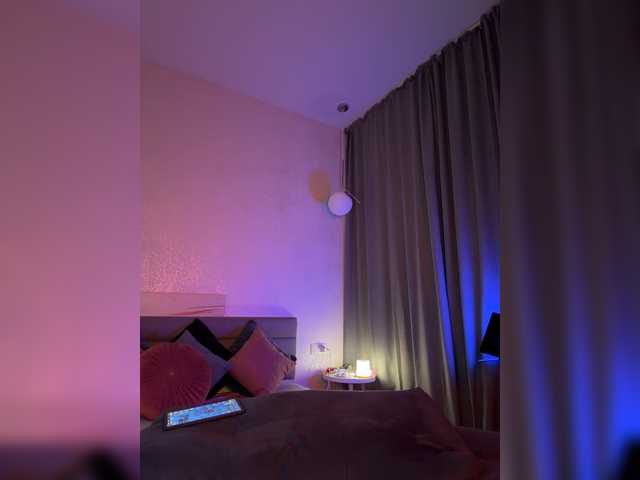WhoreMira live on BongaCams