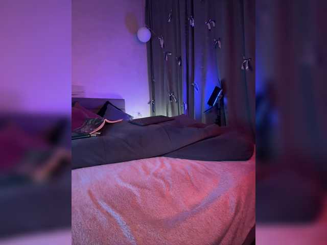 WhoreMira's BongaCams show and profile