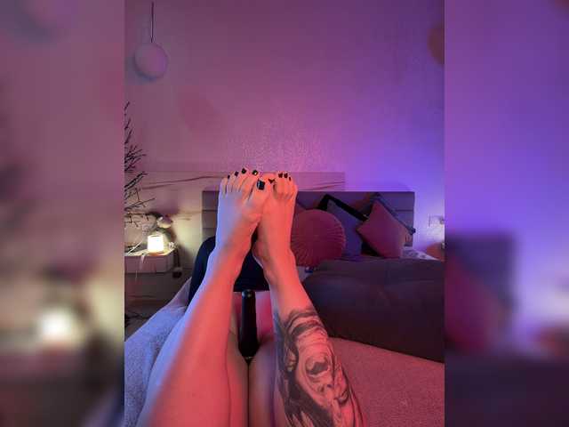 WhoreMira live cam on BongaCams
