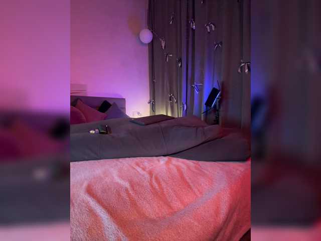 WhoreMira's BongaCams show and profile