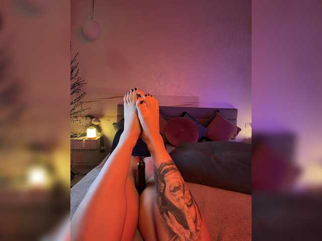 WhoreMira live cam on BongaCams