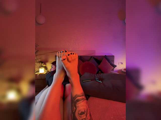 WhoreMira live cam on BongaCams