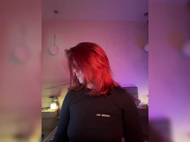 WhoreMira's BongaCams show and profile