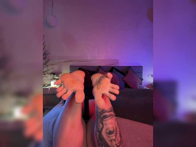WhoreMira live cam on BongaCams