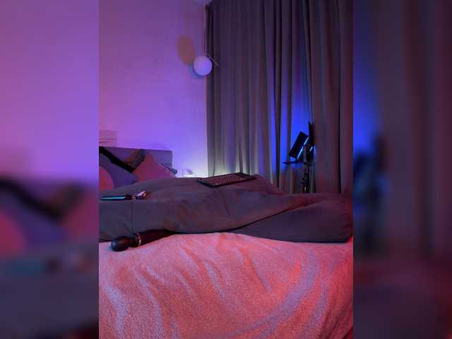 WhoreMira live cam on BongaCams