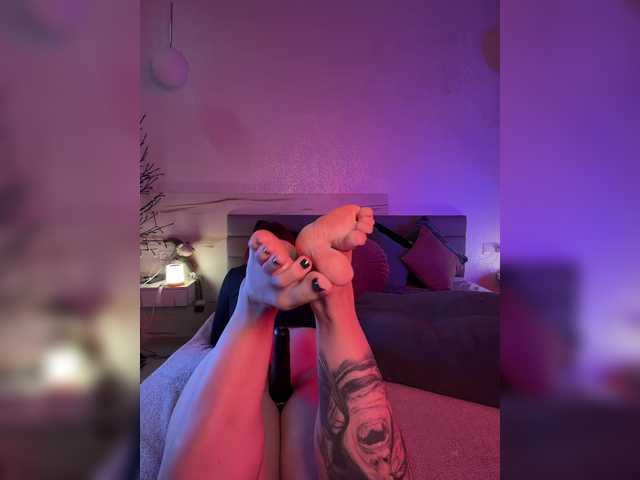 WhoreMira live cam on BongaCams