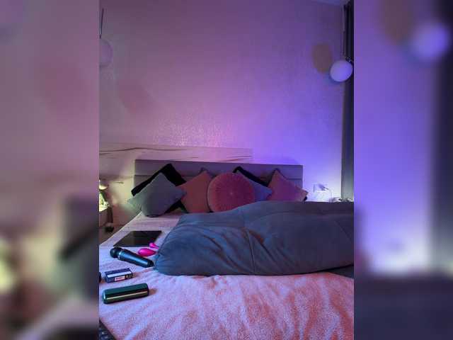 WhoreMira live cam on BongaCams