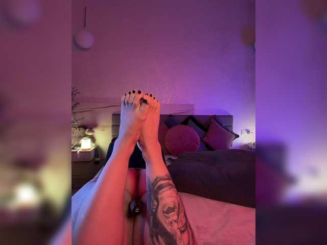 WhoreMira live cam on BongaCams