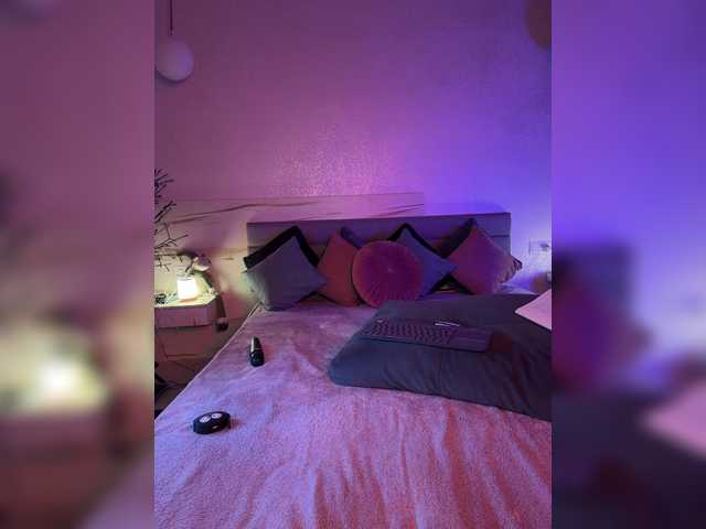 WhoreMira live cam on BongaCams